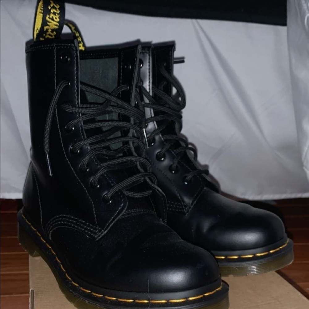 COPY - Doc Martens Size 8!!
